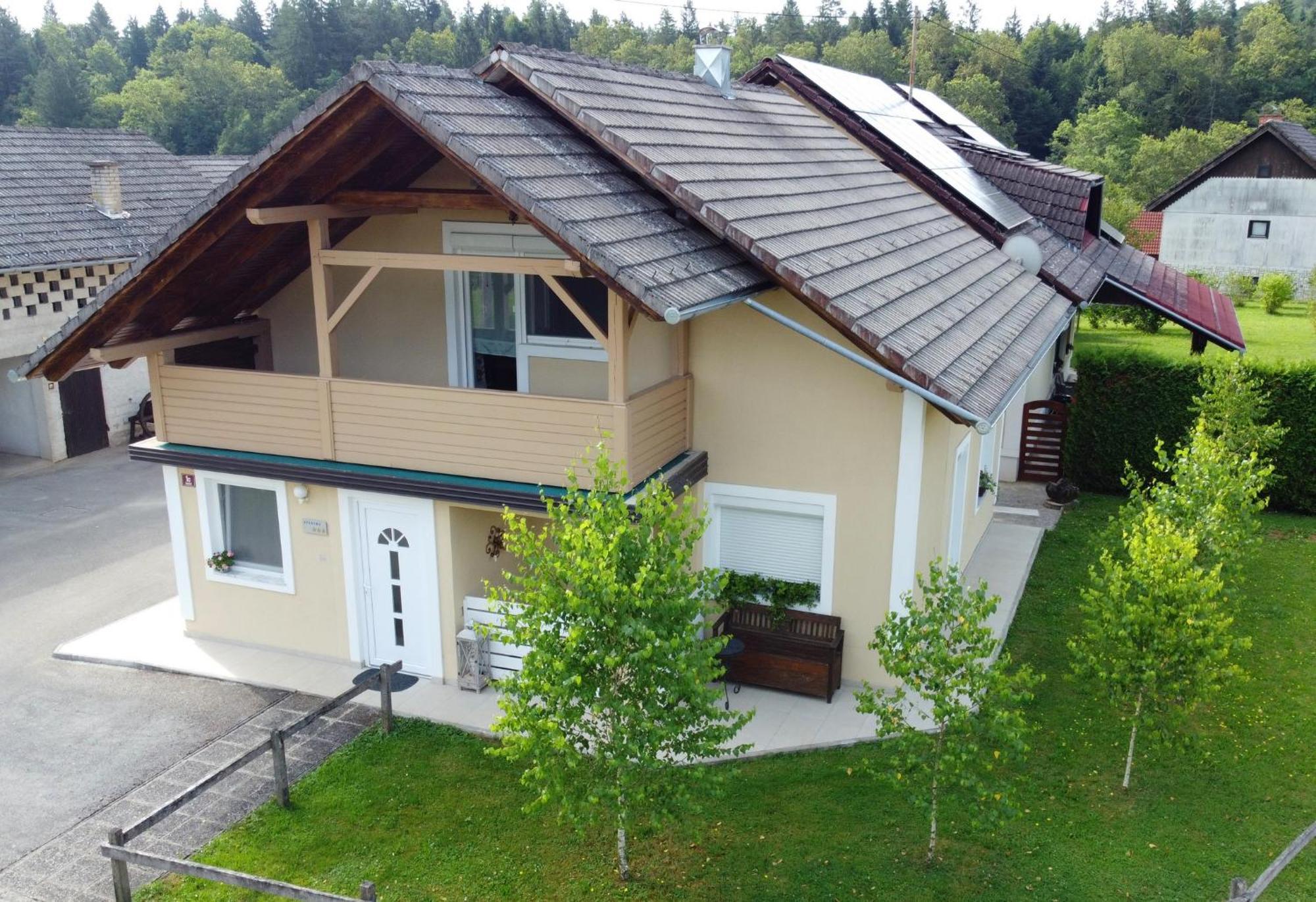 Apartma Marija Metlika Exterior foto